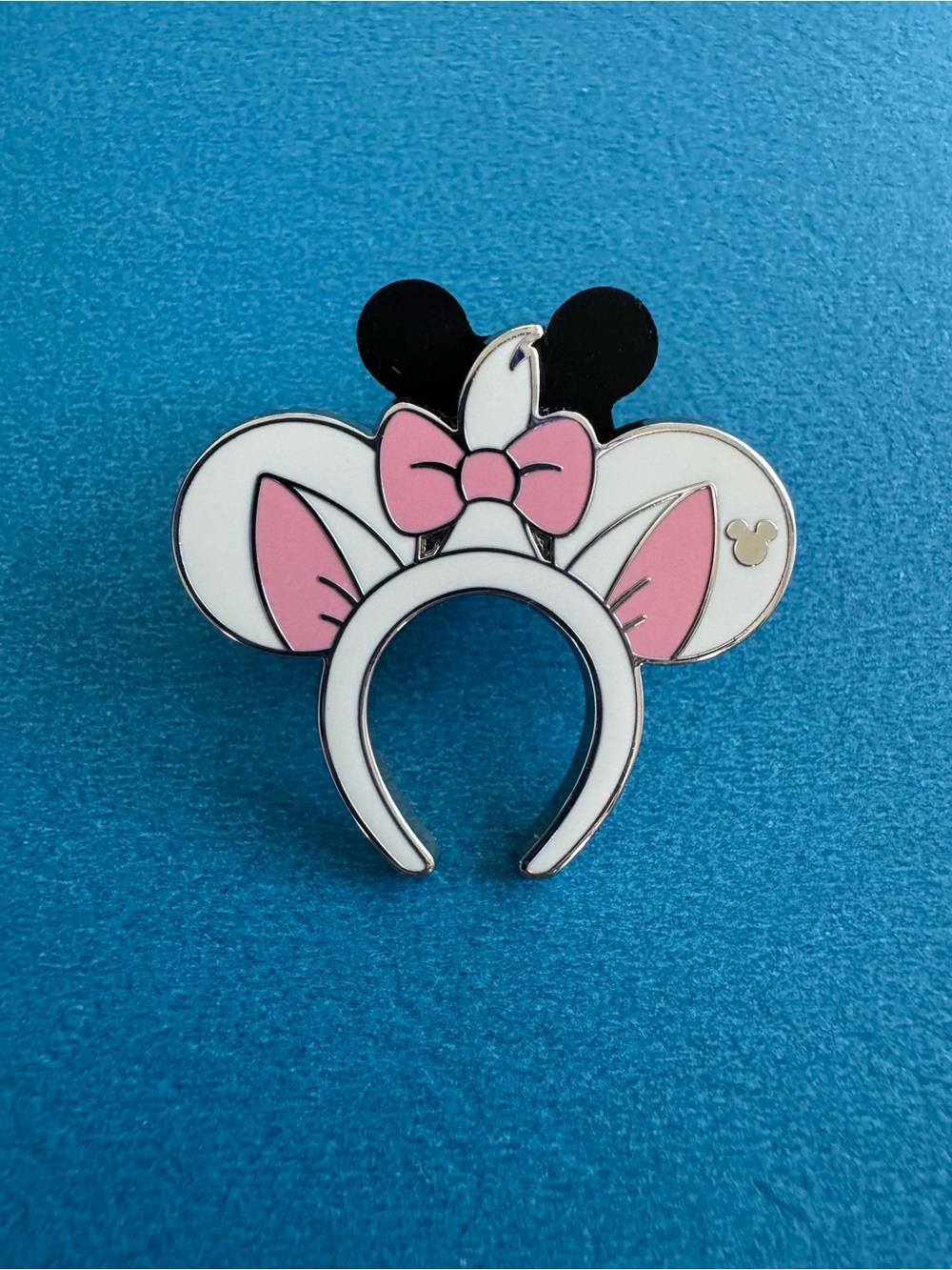 Marie Disney Pink & White Minnie-Style Ear Headband Enamel Pin